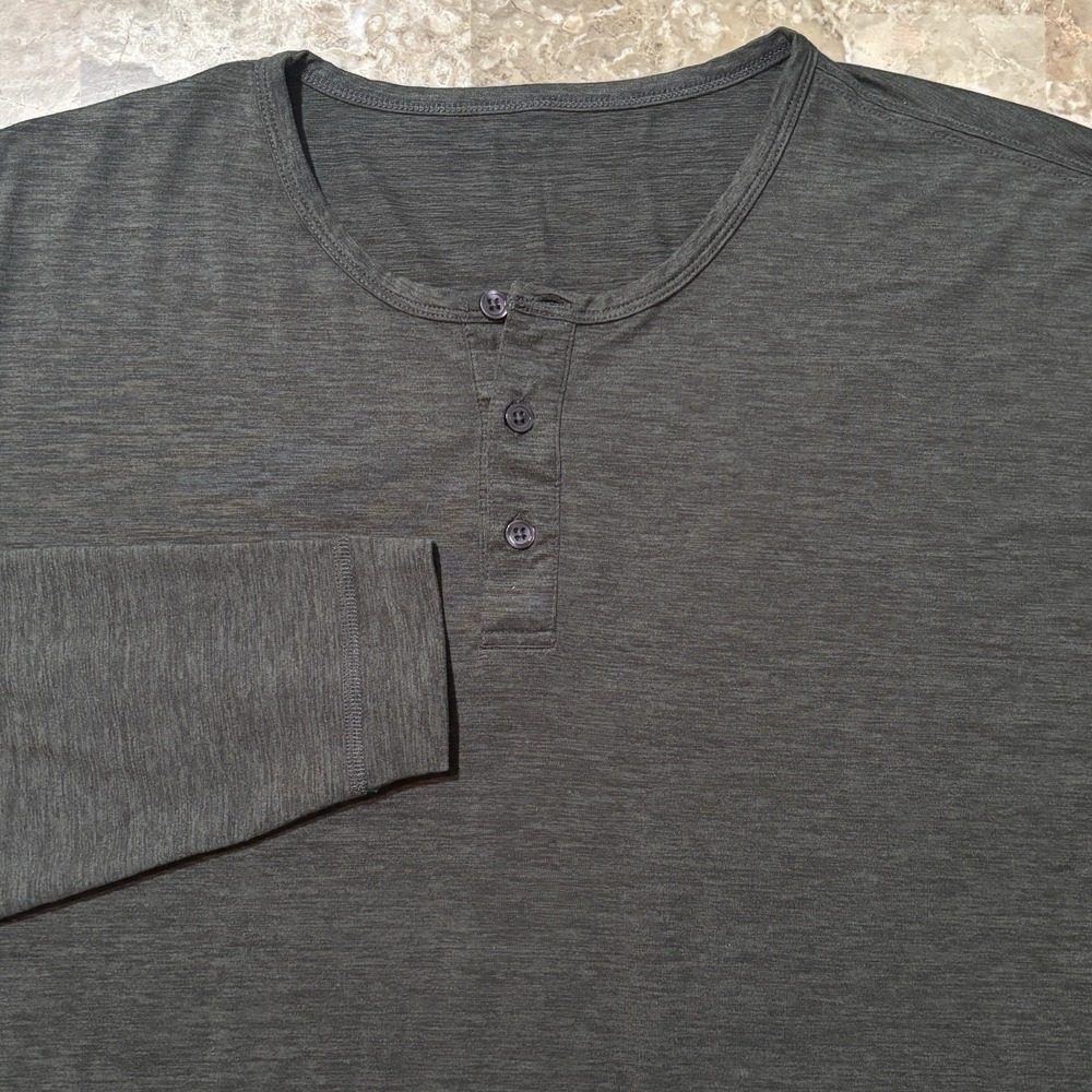 Vuori Shirt Mens 2XL Green Ease Performance Henley Long Sleeve Lightweight